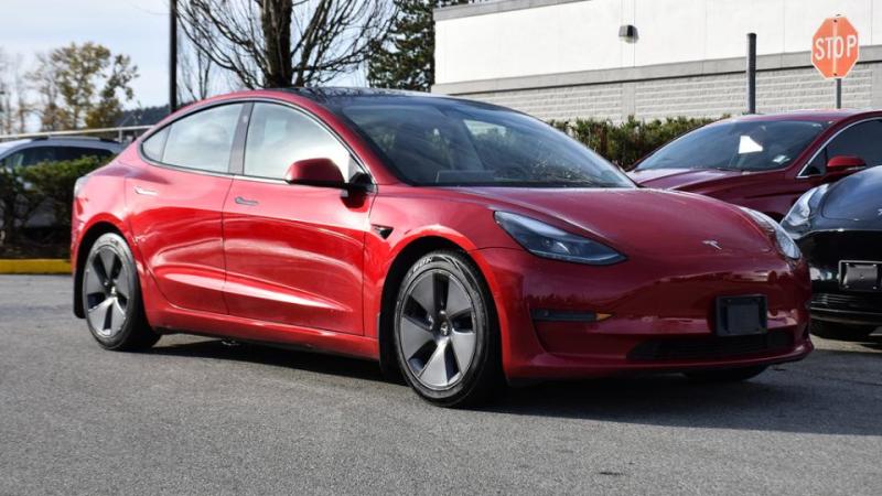 2021 Tesla Model 3 Vancouver BC: Standard Range Plus